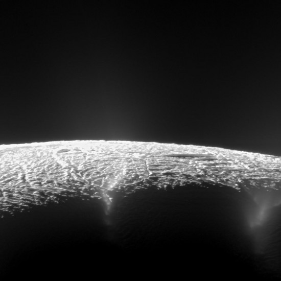 enceladus-geysers-cassini